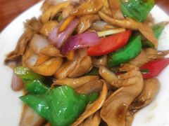 -胡子饮食店