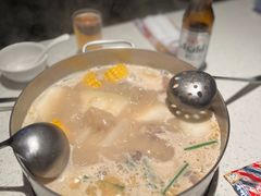 -肥仔文澳门猪骨煲(南京西路店)