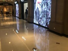 -梅龙镇广场