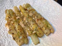 白芦笋-LESCEDARS Brasserie Bistro香柏树