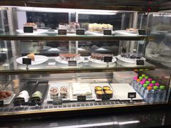 -莓园冰淇淋店