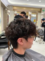 -Kraemer Paris苏豪路易士·嘉玛发廊