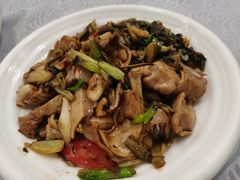 酸菜炒猪肠-粤·向群饭店(龙津东路总店)