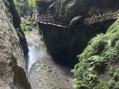 -龙水峡地缝景区