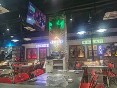 -马路牙子烧烤音乐酒馆(望京店)