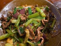 爆炒小黄牛-苗湘食府(十年店)