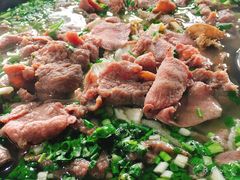 混烫汤锅-乐山食古香跷脚牛肉