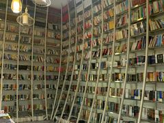 -钟书阁(松江泰晤士小镇店)