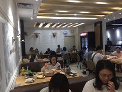 大堂-为什么牛潮汕牛肉火锅(万胜广场店)