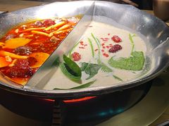 -湊湊火锅·茶憩(杭州湖滨银泰in77店)