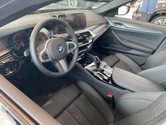 -南充通源宝马4S店(高坪店)