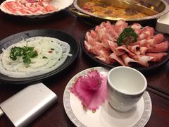 -重庆爽翻天老火锅(临平万达广场店)