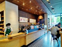 大堂-星巴克(泰安万达店)