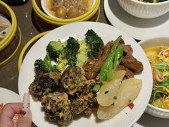 -新偶像健康汇•水疗SPA•豪华自助餐(世界城店)