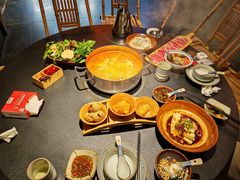 -野山舂·贵州现舂酸汤牛肉(东山店)