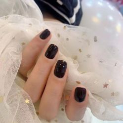 -蜜丝卡伦美甲美睫半永久