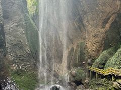 -龙水峡地缝景区