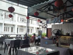 -Lanterns Vietnamese Restaurant