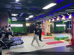 -UP健身私教馆(海岸城店)
