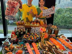 -雍容荟帝王蟹活龙虾展台自助(IFS黑金店)