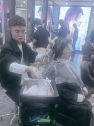 -藤野造型烫染·漂发