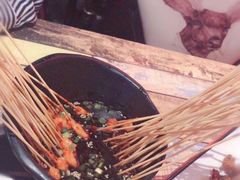 -虾弄弄海派小龙虾·牛羊蝎子火锅