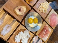 -银米·云南传统过桥米线(双廊黑金冠店)