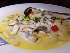 QQ酸汤鱼-蜜桃餐厅·江浙融合菜(荟聚购物中心店)