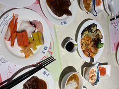 -四海一家自助餐(益田假日广场店)