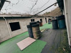 -东湖小天池真人CS彩弹野战基地