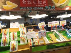 -席娜卡琳火车铁道夜市