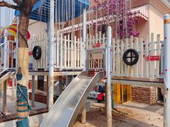 -斯普瑞斯奥特莱斯