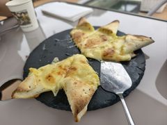 招牌金枕榴莲披萨-沏点Trattoria意大利餐厅(新街口店)