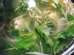 -丽虹云南过桥米线(兴工街店)