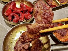 -草家酱蟹炭火烤肉店(珲春南路一店)