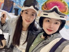 -乔波室内滑雪场