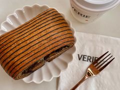 -VERIE BAKEHOUSE