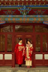-喜爱高定婚纱摄影
