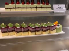 -荣誉国际酒店-云顶旋转餐厅