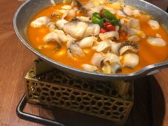 -老滇山寨•云南特色菜•地方菜•民族风情歌舞表演(金碧店)