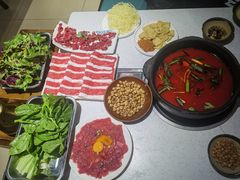 -贵府酸汤牛肉火锅·贵州老字号(飞山街店)