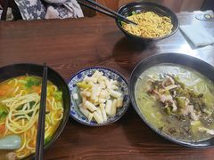 酸菜粉-家烧面馆【南山路知名经典面食】