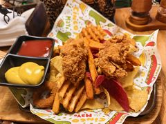 -Famous肥猫墨西哥音乐餐吧(五棵松华熙LIVE店)