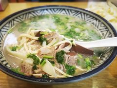 -八百里牛肉汤(盖饭·锅贴·万象城店)