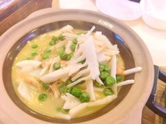 -霄汉牛三鲜湖北砂锅菜(万松园2店)