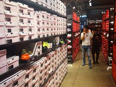 -NIKE上海青浦优选体验店