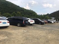 停车场-雅鲁激流探险漂流