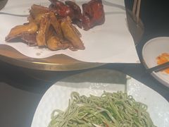 葱香甘泉豆腐丝-鸽子侯·家宴·平价海鲜(市图书馆店)