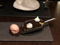 -恰餐厅及酒吧 CHAR Bar & Grill (北京丽都皇冠假日店)