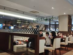 -爱丽丝牛排西餐厅(光谷步行街店)